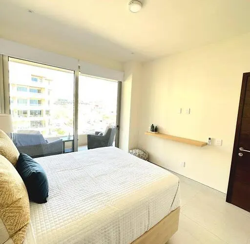 Charming 3 Bedroom Minutes From The Apartment Cabo San Lucas
