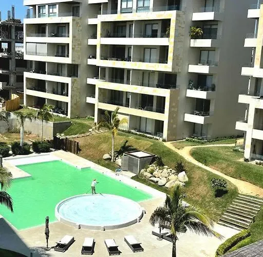 Charming 3 Bedroom Minutes From The Apartment