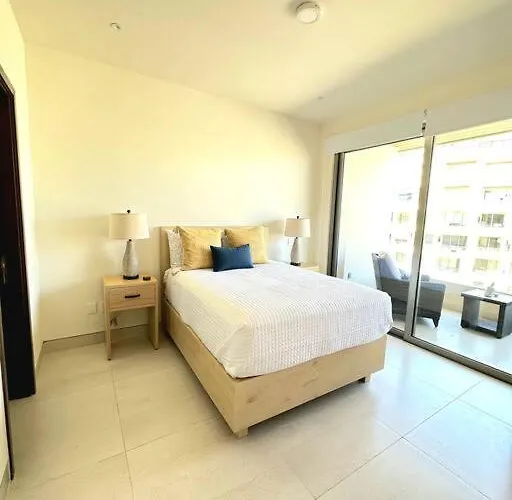 Charming 3 Bedroom Minutes From The